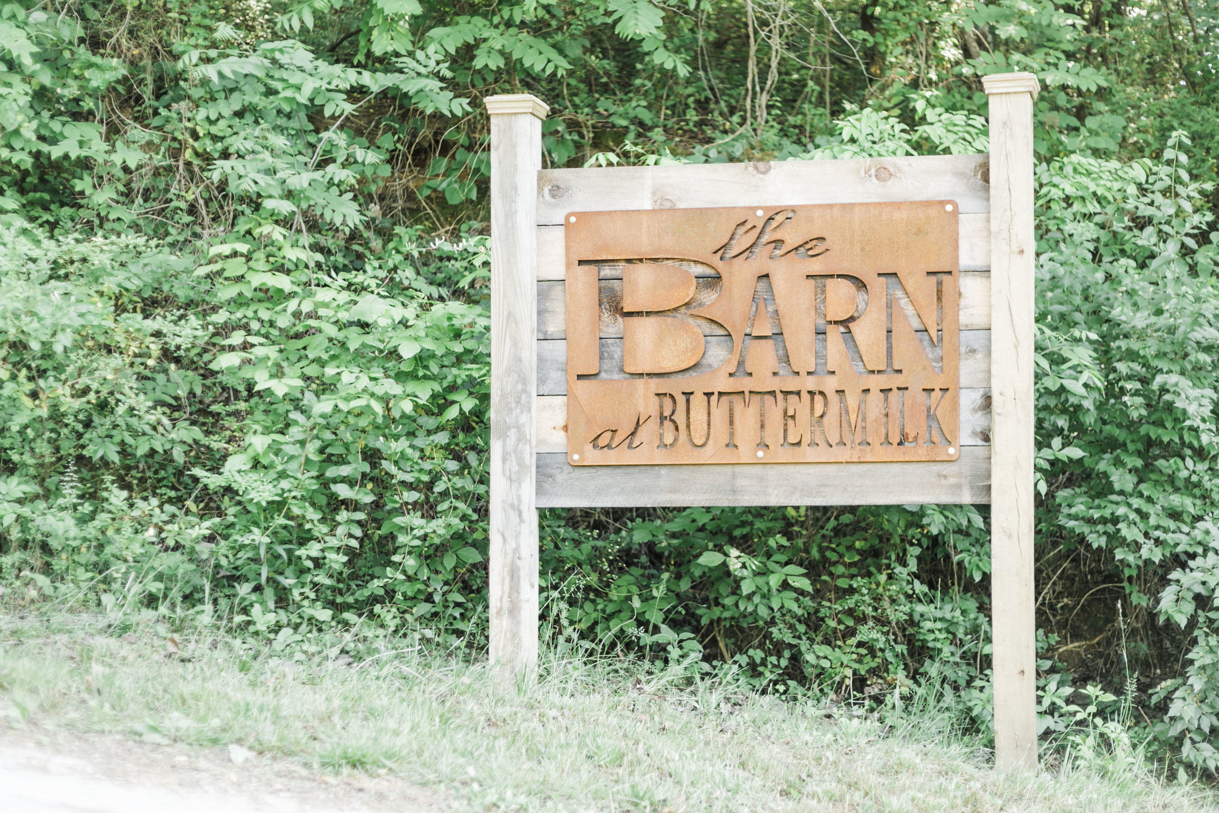 the barn at buttermilk knoxville tn