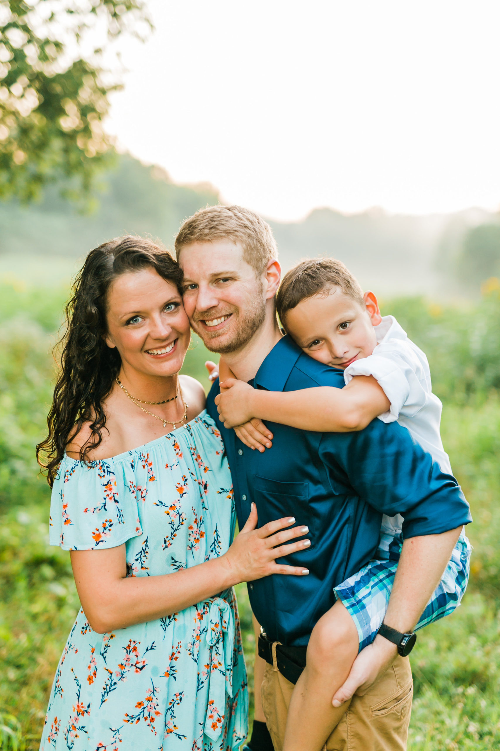 knoxville family photographer ijams sunflowers sunset