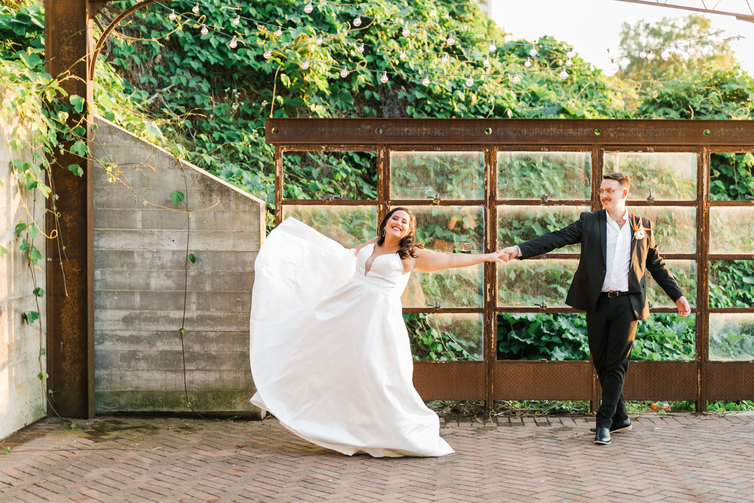 Midcentury Modern Wedding at The Standard Knoxville
